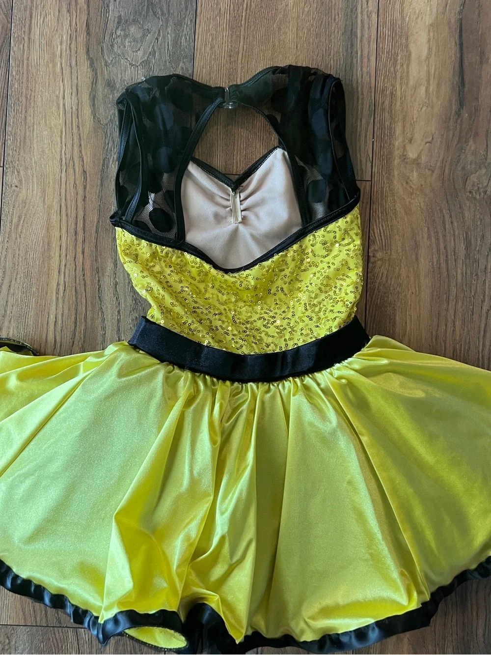 Girls Yellow Sequin Ballet Dance Halloween Size Med Costume with Black Accents